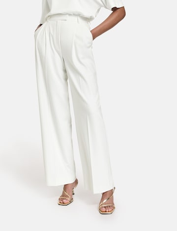 TAIFUN Wide leg Pleat-Front Pants in White: front