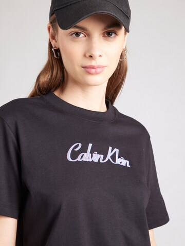 Calvin Klein Jeans T-shirt '20s CLASSIC' i svart