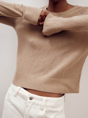 ABOUT YOU x Marie von Behrens Pullover 'Clara' in Braun