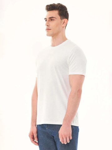 Organication T-Shirt in Weiß