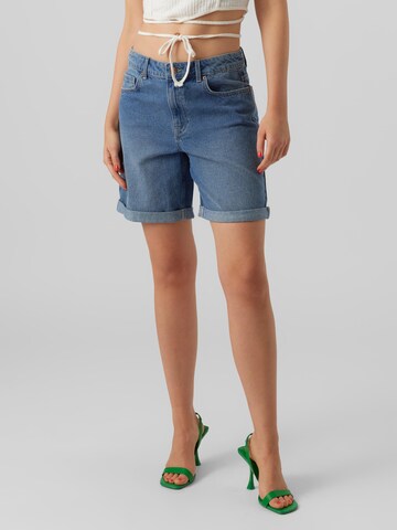 VERO MODA Regular Shorts 'Karlie' in Blau: predná strana