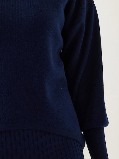 Bianco Lucci Conjunto em azul escuro, Vista do artigo