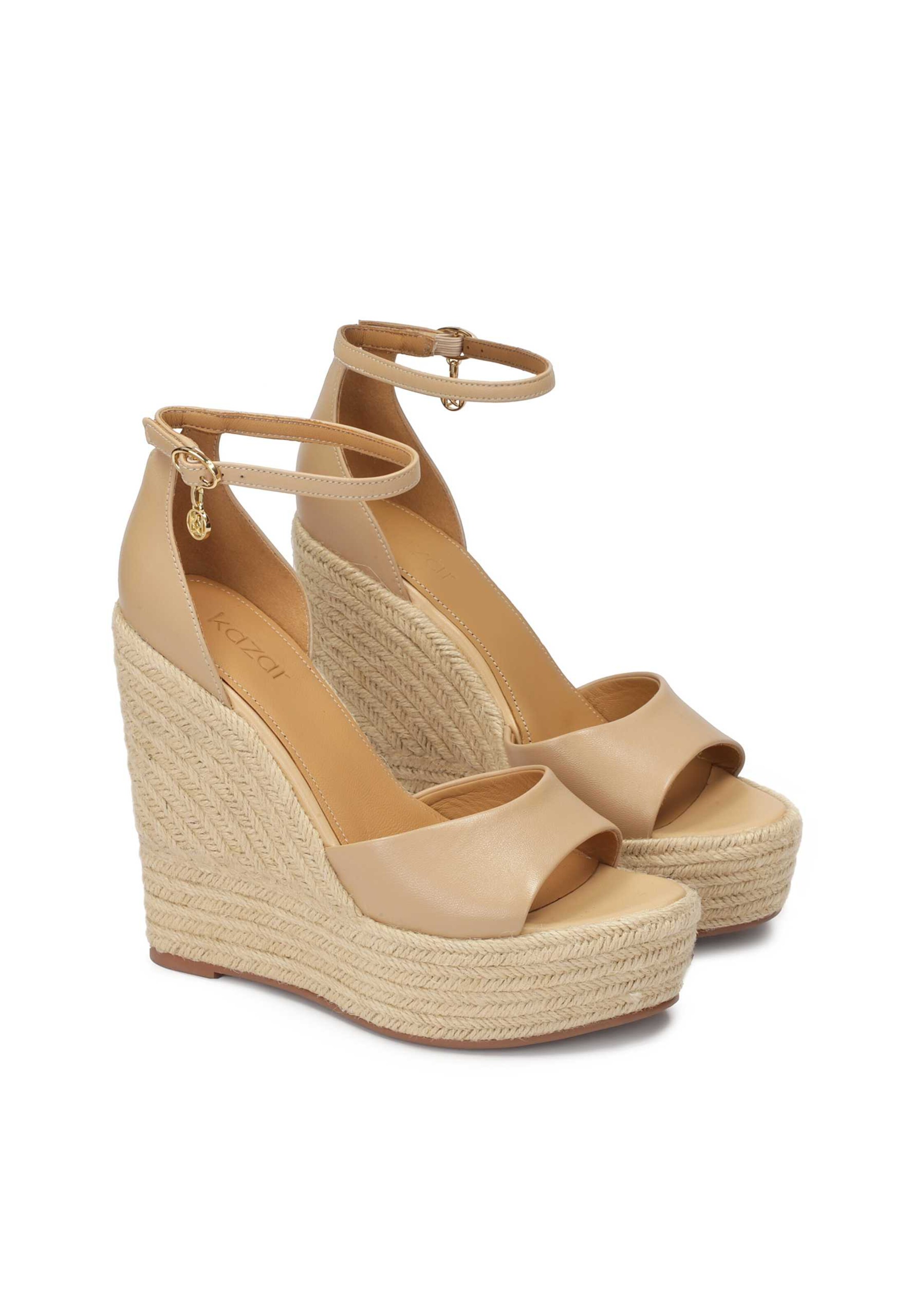 Kazar Сандали в бежово