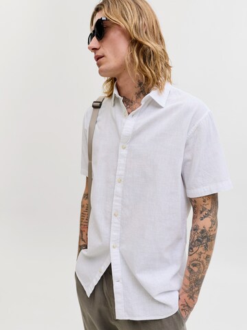 JACK & JONES - Ajuste regular Camisa 'JJESUMMER' en blanco