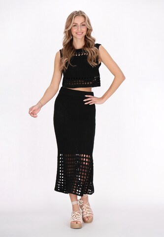 IZIA Skirt in Black