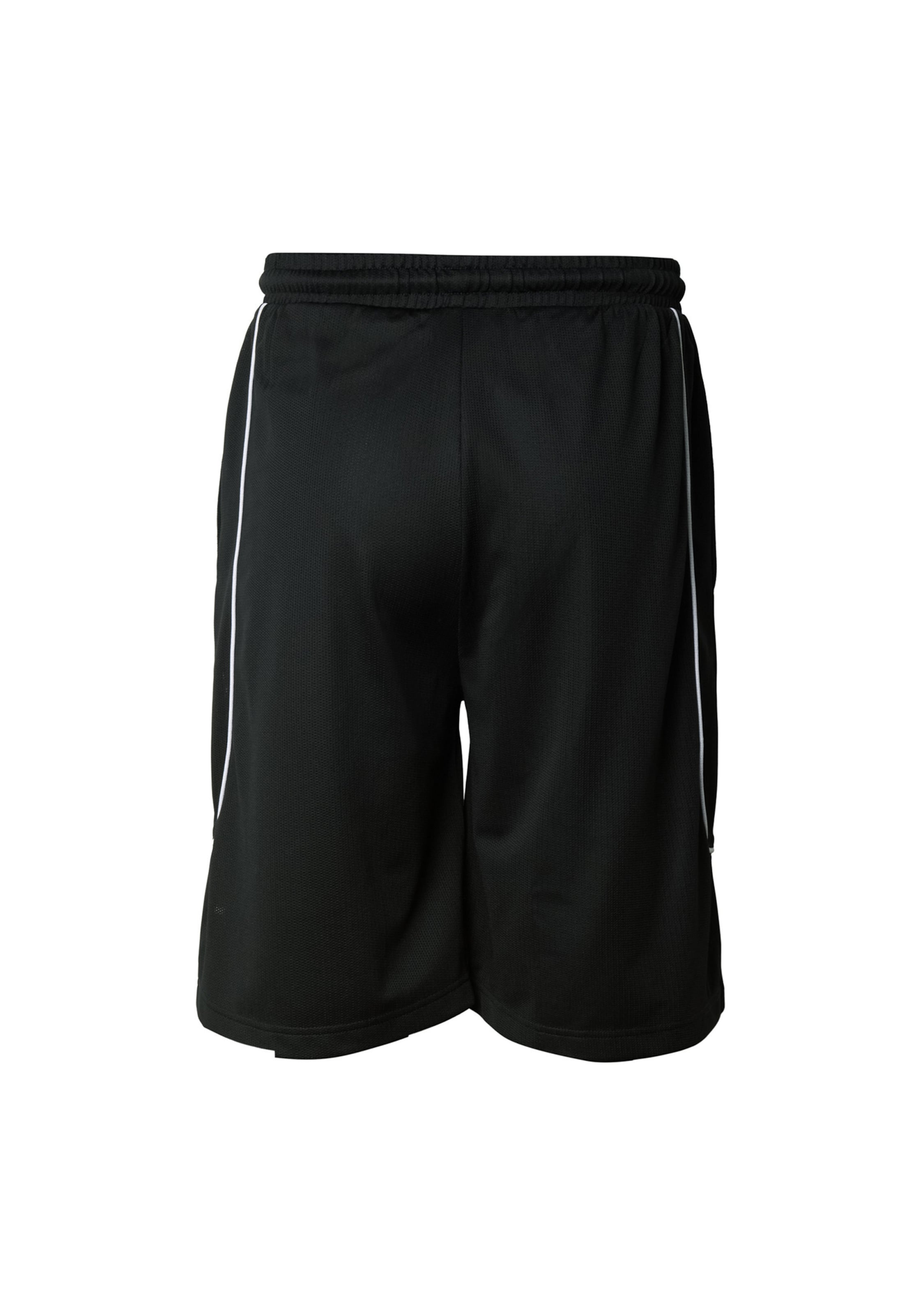 Urban Classics - Regular Calças em preto: frente