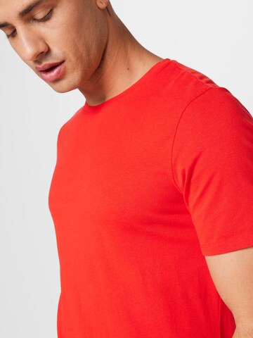 Juvia Majica | rdeča barva