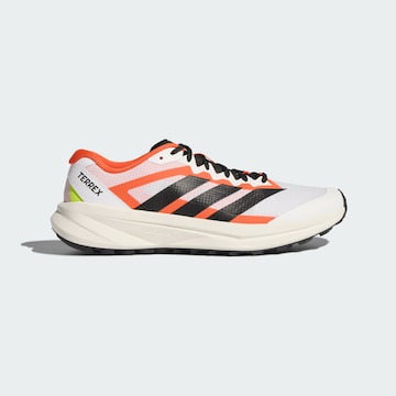 Chaussure de course 'Agravic Lite' ADIDAS TERREX en blanc
