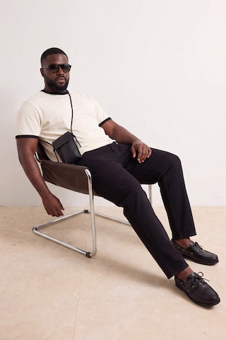 TrendyolBootcut/trapezice Traperice - crna boja