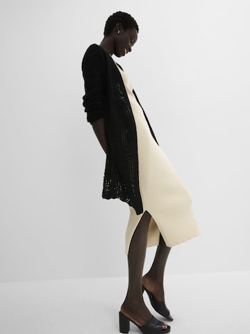 bonprix Strickjacke in Schwarz