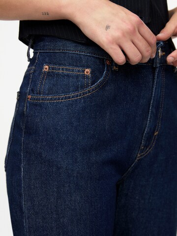 Pull&Bear Loose fit Jeans in Blue