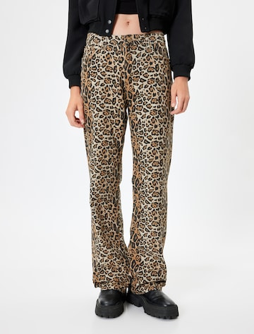 Koton Loose fit Jeans in Brown: front