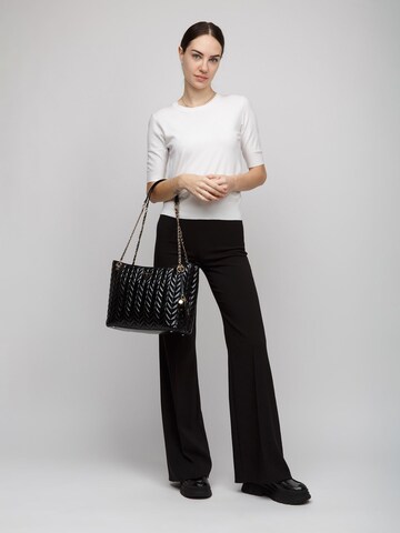 GUESS Handbag in Black: front