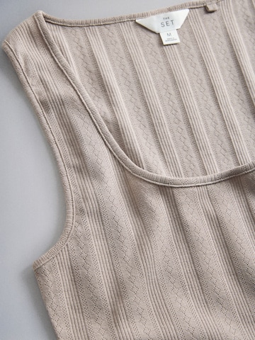 The Set Top in Beige