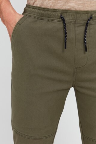 !Solid Regular Chino Pants 'HENAKO' in Green