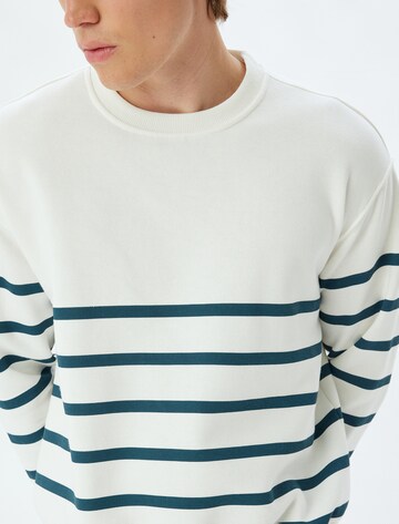 Koton Sweatshirt in White