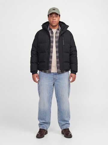 Giacca invernale di Jack & Jones Plus in nero