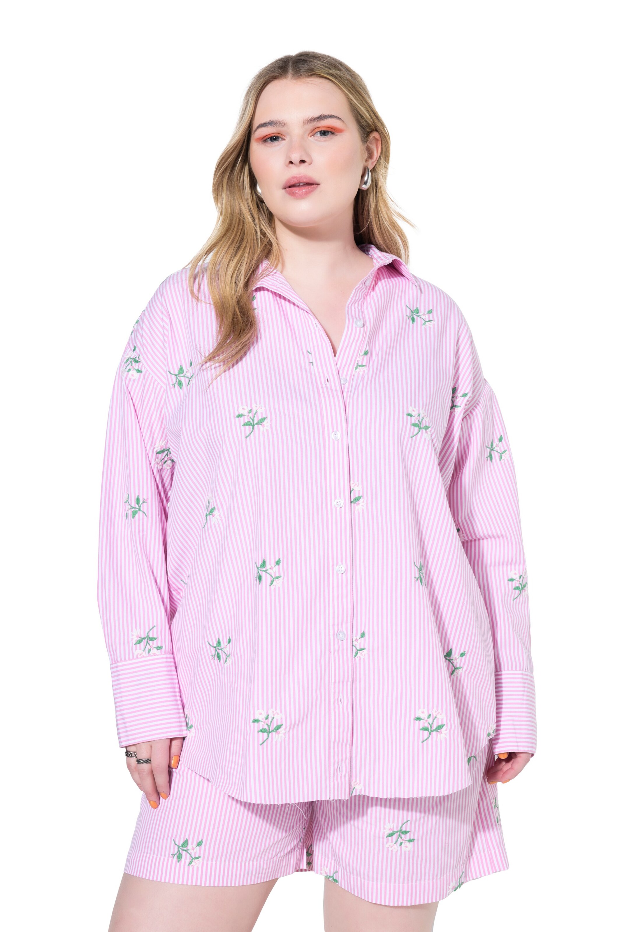 Studio Untold Blouse in Pink: front