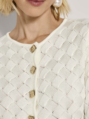 MADELEINE Strickjacke in Weiß