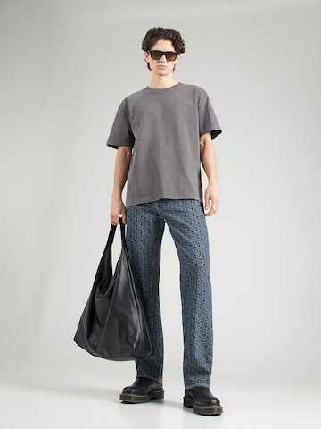 HOLLISTER Póló - szürke