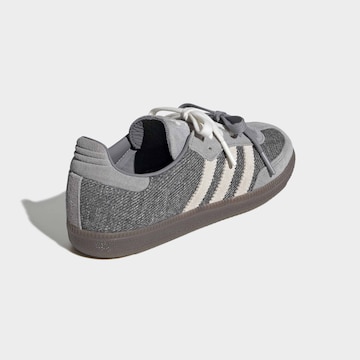 ADIDAS ORIGINALS - Sapatilhas baixas 'Molly-Mae Samba Slate' em cinzento