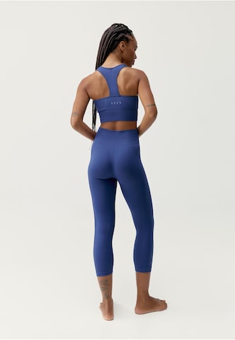 Born Living Yoga Bustier Sporttop 'Zina' in Blau