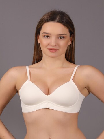 C&City Triangel BH in Beige: Vorderseite