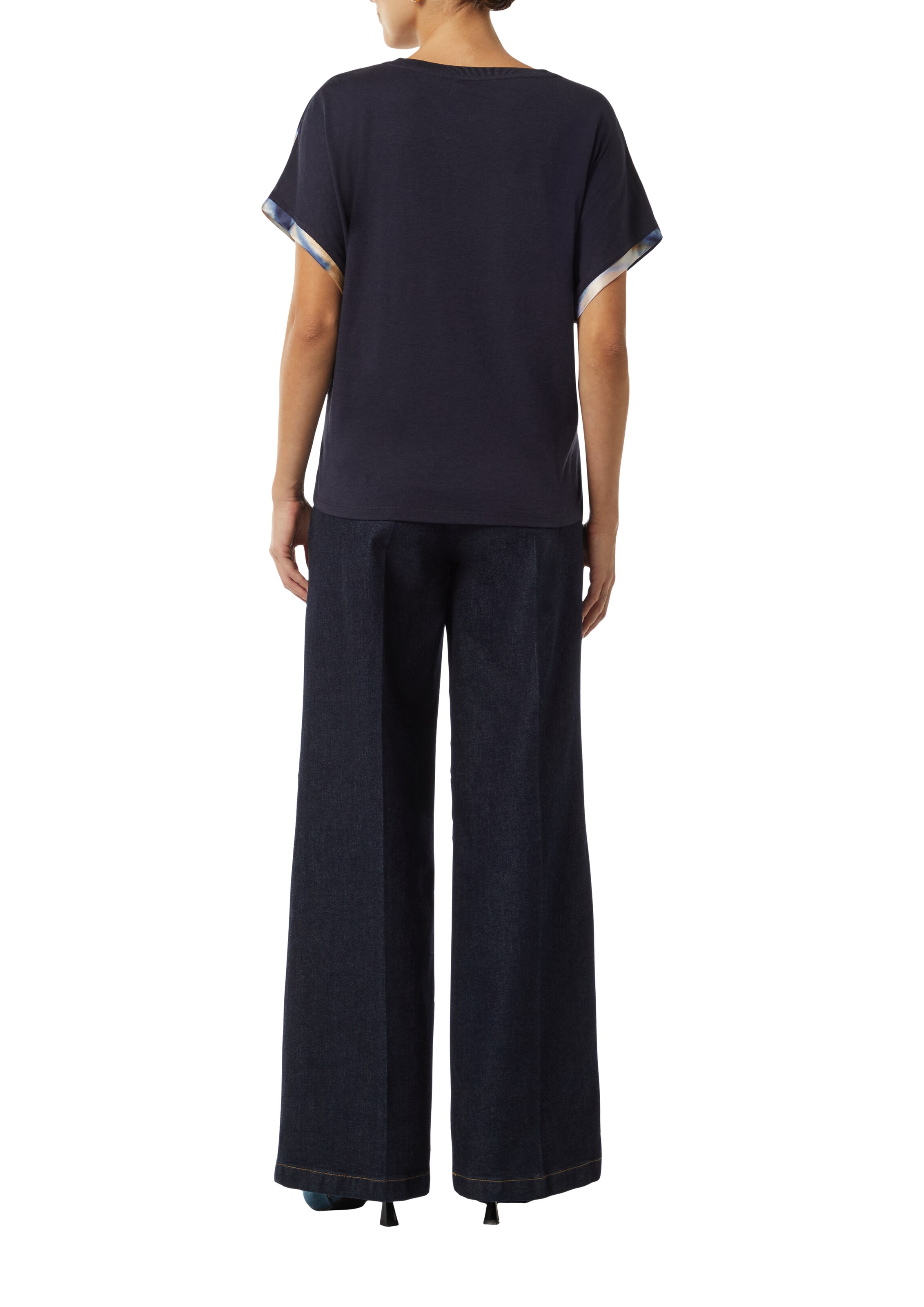 T-shirt COMMA en bleu : derrière