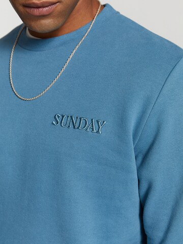 Shiwi Sweatshirt 'Sunday' in Blau