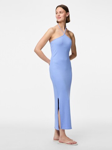 Robe PIECES en bleu