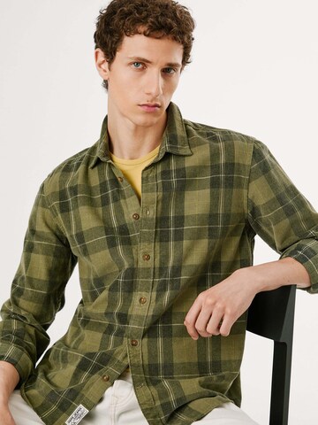 Pepe Jeans Regular fit Button Up Shirt 'Caster' in Green