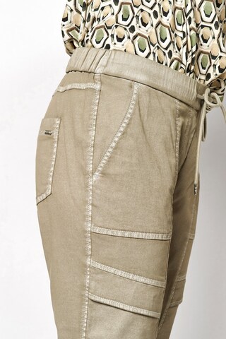 TONI Regular Pants in Green