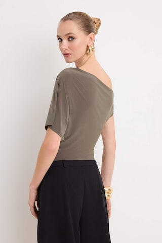 Trendyol Shirt in Green
