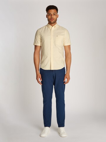 Regular fit Camicia 'HERITAGE' di TOMMY HILFIGER in giallo