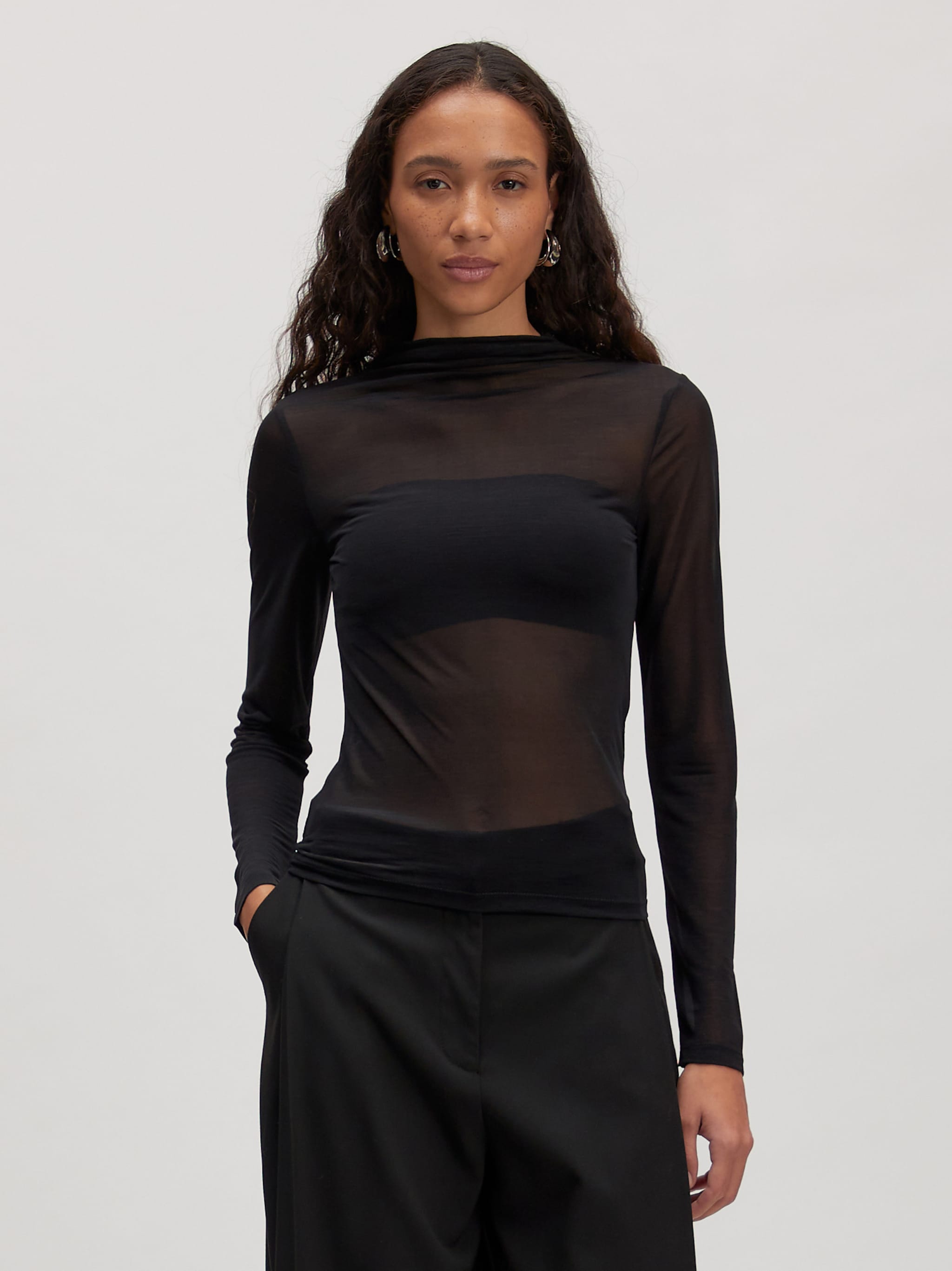 EDITED Productos Camiseta 'Leela' negro