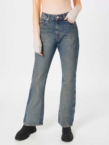 WEEKDAY Regular Jeans in Blauw: voorkant