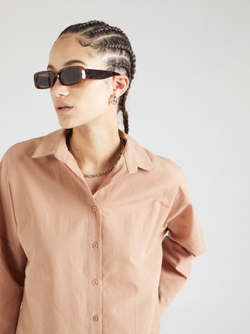 Happiness İstanbul Bluse in Braun