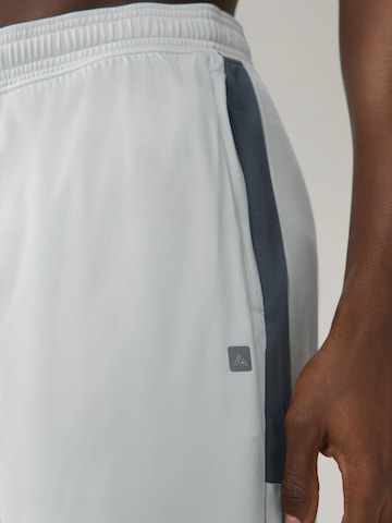 Regular Pantalon de sport Next en gris