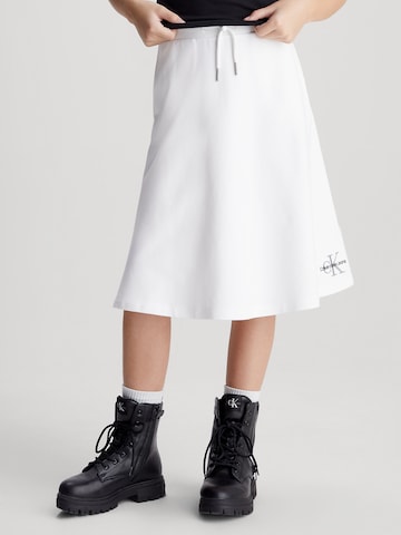 Calvin Klein Jeans Skirt in White: front