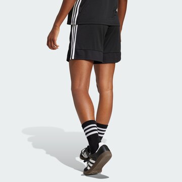 Regular Pantaloni sport 'Tiro 25 Essentials' de la ADIDAS PERFORMANCE pe negru