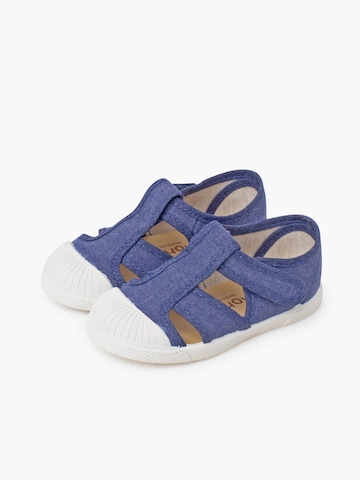 Calzatura aperta di Pisamonas in blu