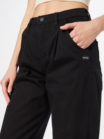 Gang - Tapered Pantalón vaquero plisado 'SILVIA' en negro