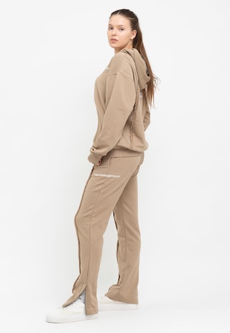 Tom Barron Sports Suit in Beige