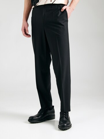 regular Pantaloni con piega frontale di HUGO in nero: frontale