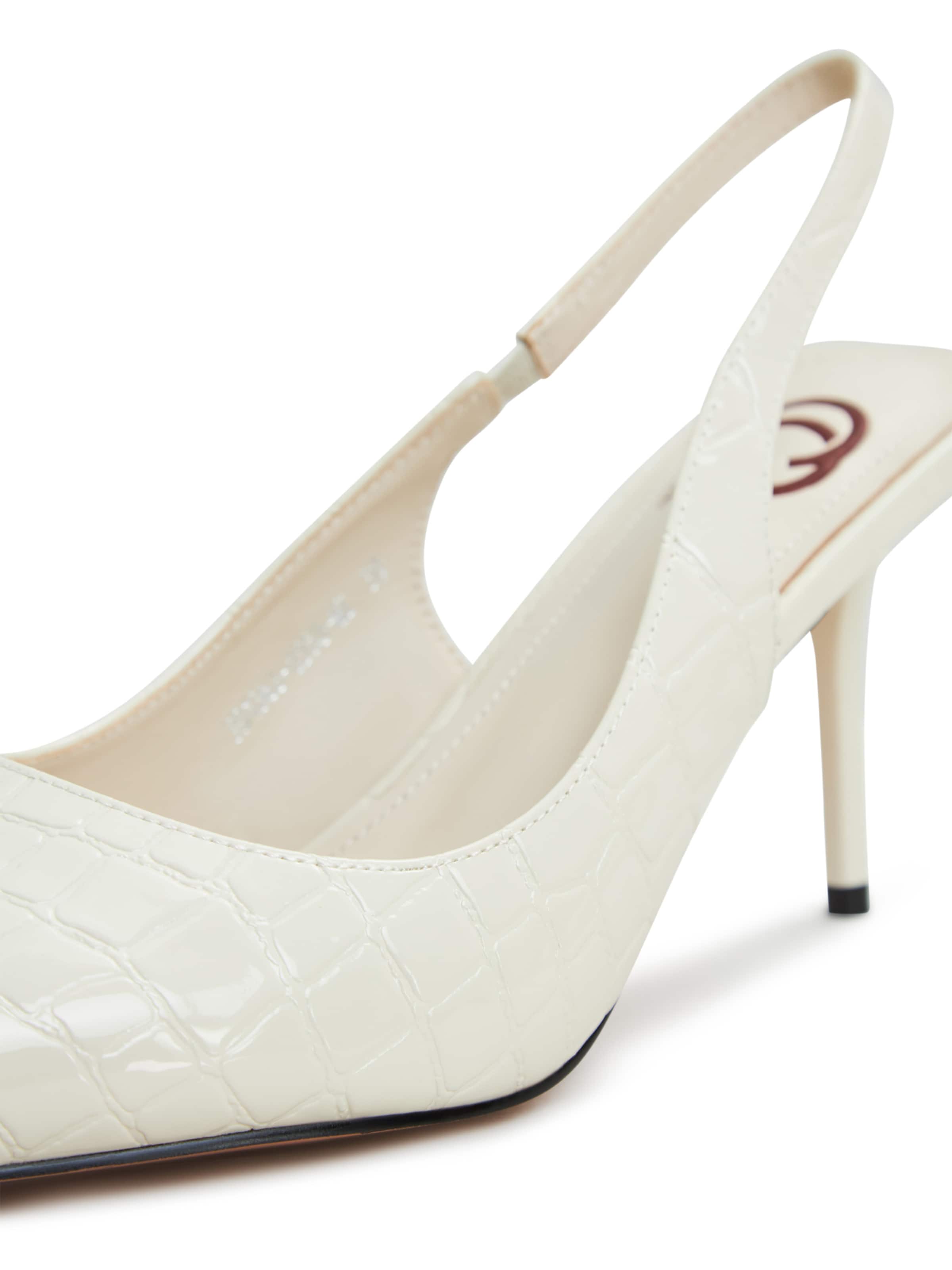 CESARE GASPARI Pumps in Beige