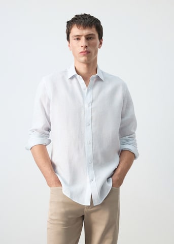 MANGO MAN Regular fit Button Up Shirt 'Parrotr' in Blue: front
