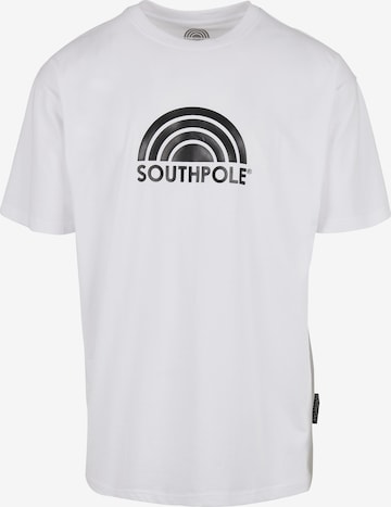 Tricou de la SOUTHPOLE pe alb: față