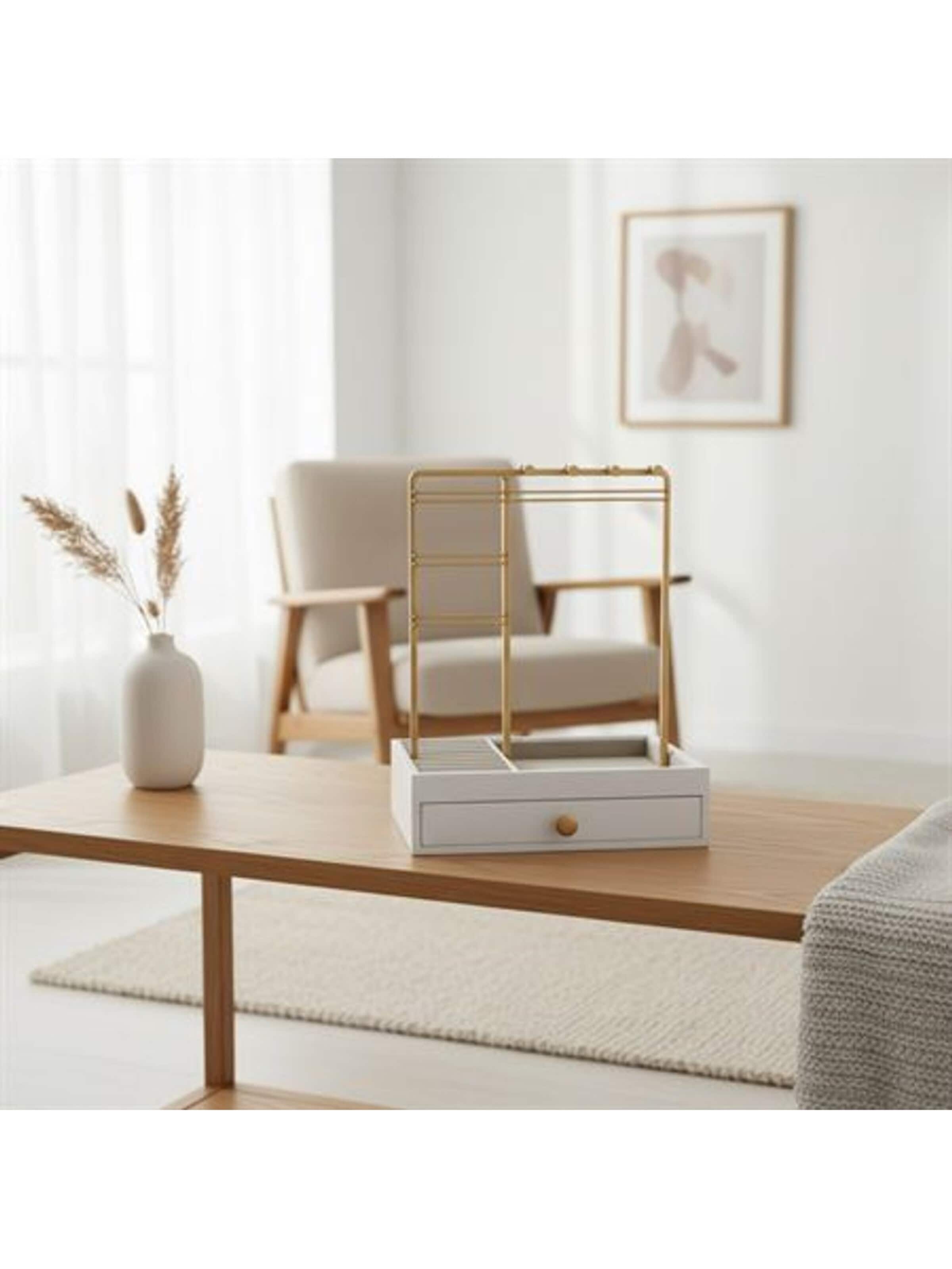 Boîte à bijoux 'UNIQ Smykkestativ / Smykkeskrin i Guld med Skuffe - Holder til øreringe, ringe & kæder (29 cm)' UNIQ Beauty en or