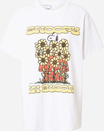 Vintage Supply Shirt in White: front