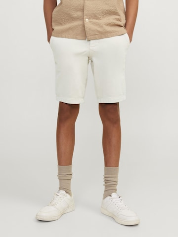 Regular Pantalon de sport Jack & Jones Junior en blanc : devant